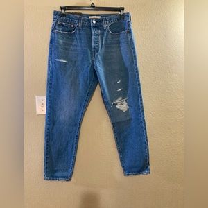 Levi’s wedgie high rise distressed jeans